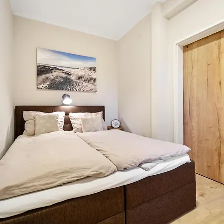 Ankerplatz - Einzigartiger Blick In Den Yachthafen *